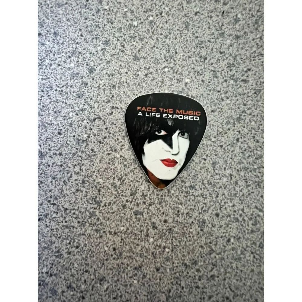 KISS Paul Stanley face THE Music book Tour Signed Makeup guitar Pick Rock Band